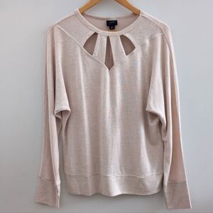 🌴2/$25🌴DAYTRIP | Women's Beige V-Neck Cutout Long Sleeved Soft Sweater